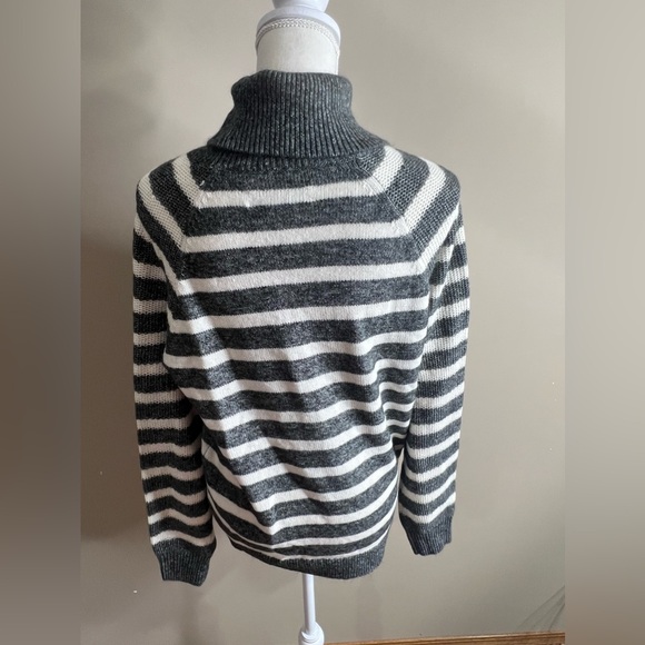 NWT loft soft turtleneck sweater size large - Picture 7 of 10